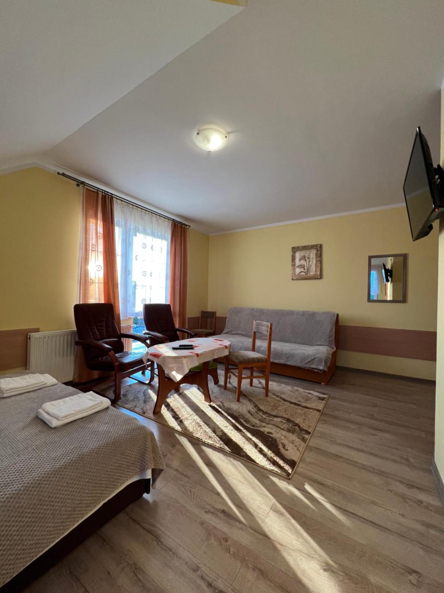Pokoje Goscinne "U Oli" Władysławowo Exterior foto